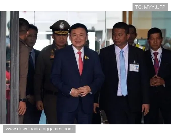 泰国最高法院裁定前总理他信在规避服刑案中有罪判决引发广泛关注 泰国最高法院裁定前总理他信在规避服刑案中有罪判决引发广泛关注